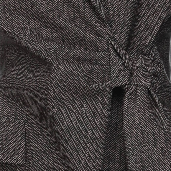 🌟Host Pick🌟Chiara Boni Petit Robe wrap jacket - Picture 4 of 6